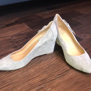 Pointed toe suede wedges